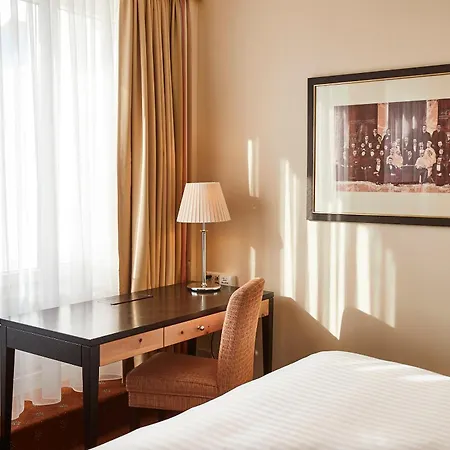 ホテル Steigenberger Icon Grandhotel Belvedere 5*