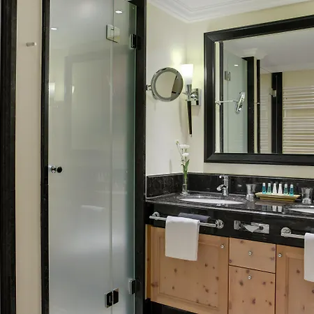 Steigenberger Icon Grandhotel Belvedere ホテル