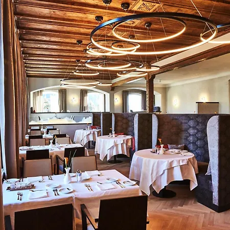 ホテル Steigenberger Icon Grandhotel Belvedere 5*