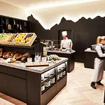 Steigenberger Icon Grandhotel Belvedere 5*