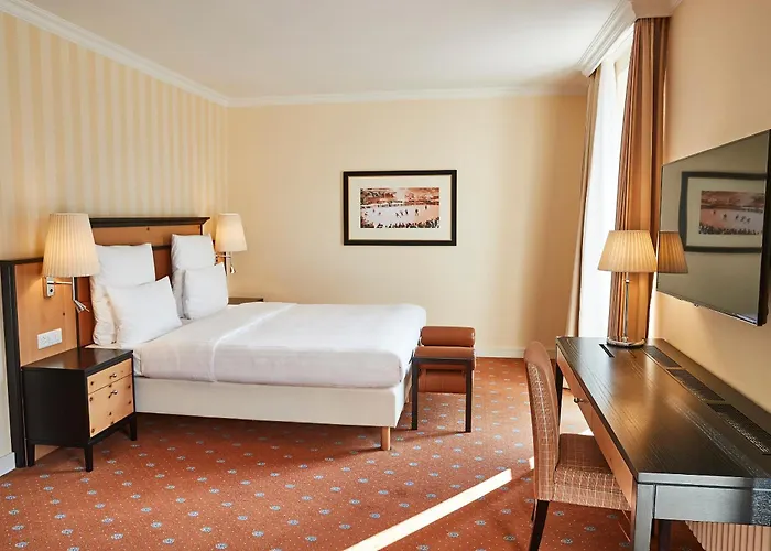 Steigenberger Icon Grandhotel Belvédère Hotel