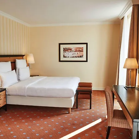 Steigenberger Icon Grandhotel Belvédère Hotel