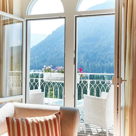Steigenberger Grandhotel Belvedere 5*